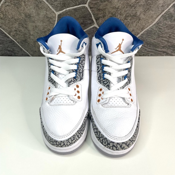 Jordan Shoes - Jordan 3 Retro Wizards (GS) Sz 7Y DM0967-148) White/Metallic Copper WOMENS 9
